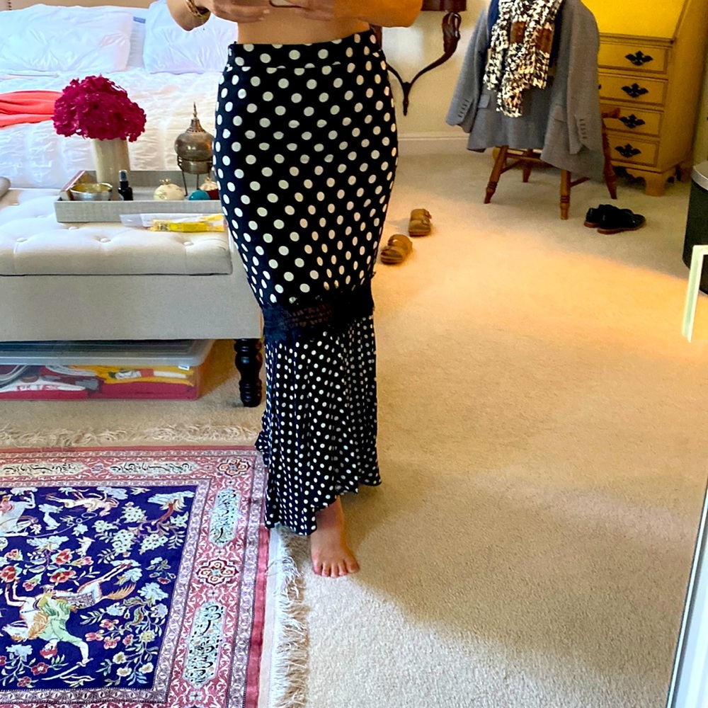 Long skirt, Spanish style, lace and polka dots; size small (8EU)